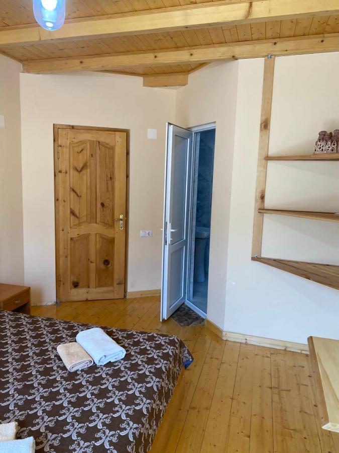 Sana Guest House Mestia Exterior photo